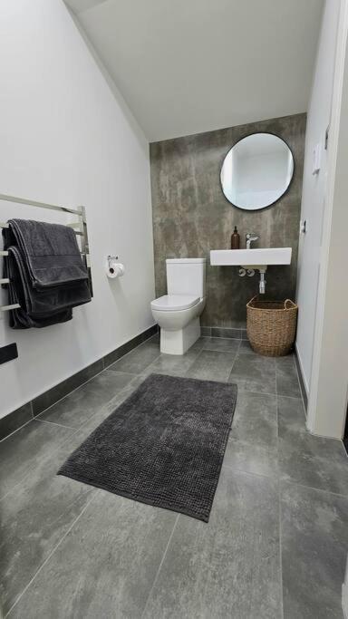ביאנהיים Apartment 5 - Haddin Court - Modern Loft Style מראה חיצוני תמונה